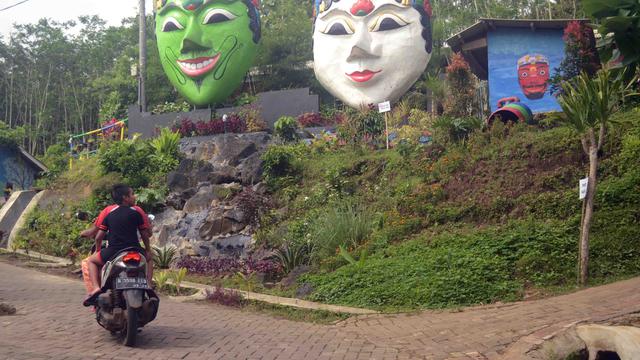 6 Destinasi Wisata Paling Pas Dikunjungi dengan Naik 