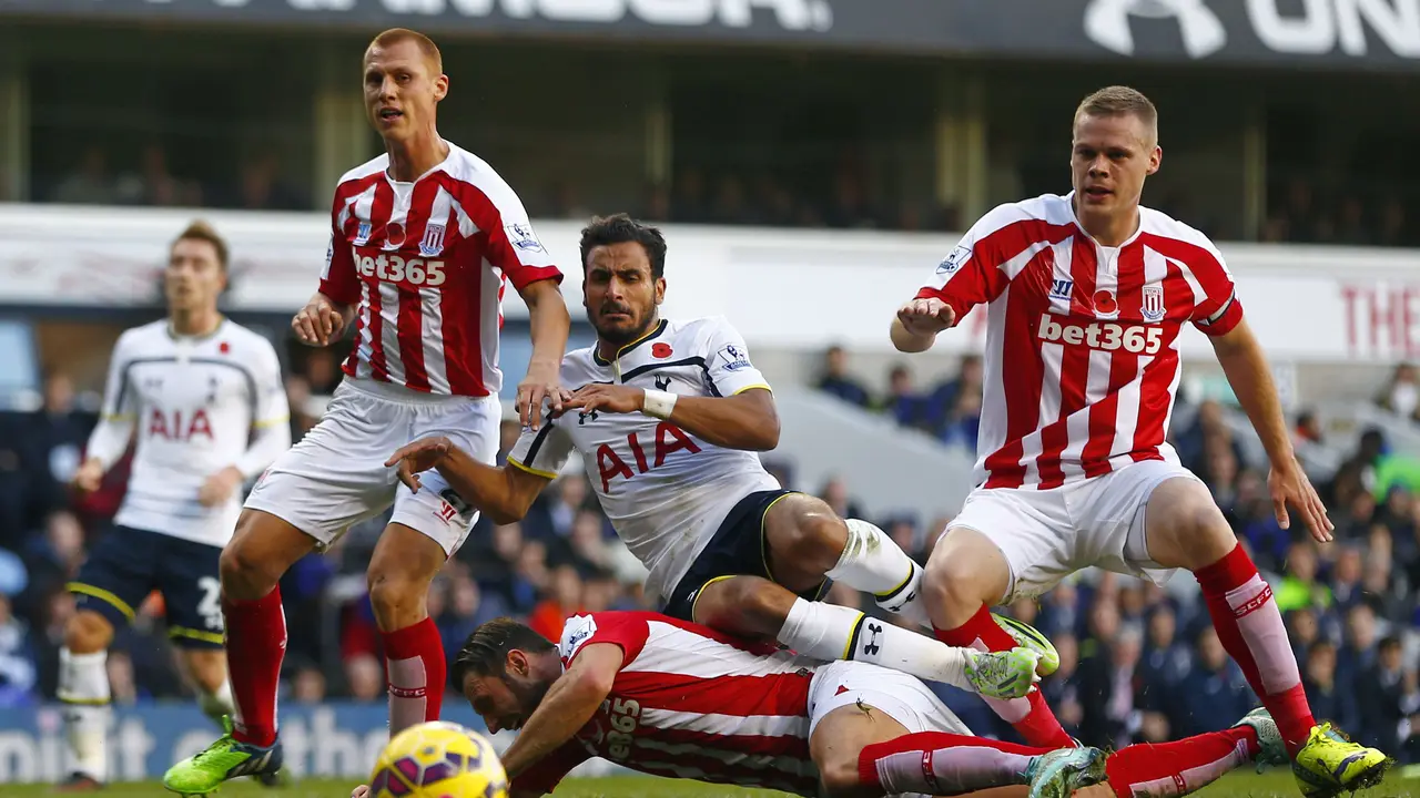 Tottenham Tumbang di Kadang Sendiri