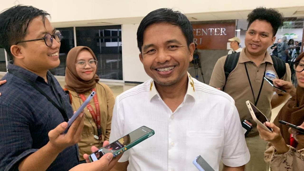 Menurut Idham, hasil rapat bersama Komisi II nantinya akan dilanjutkan dengan rapat harmonisasi bersama Kemenkum HAM.<br>