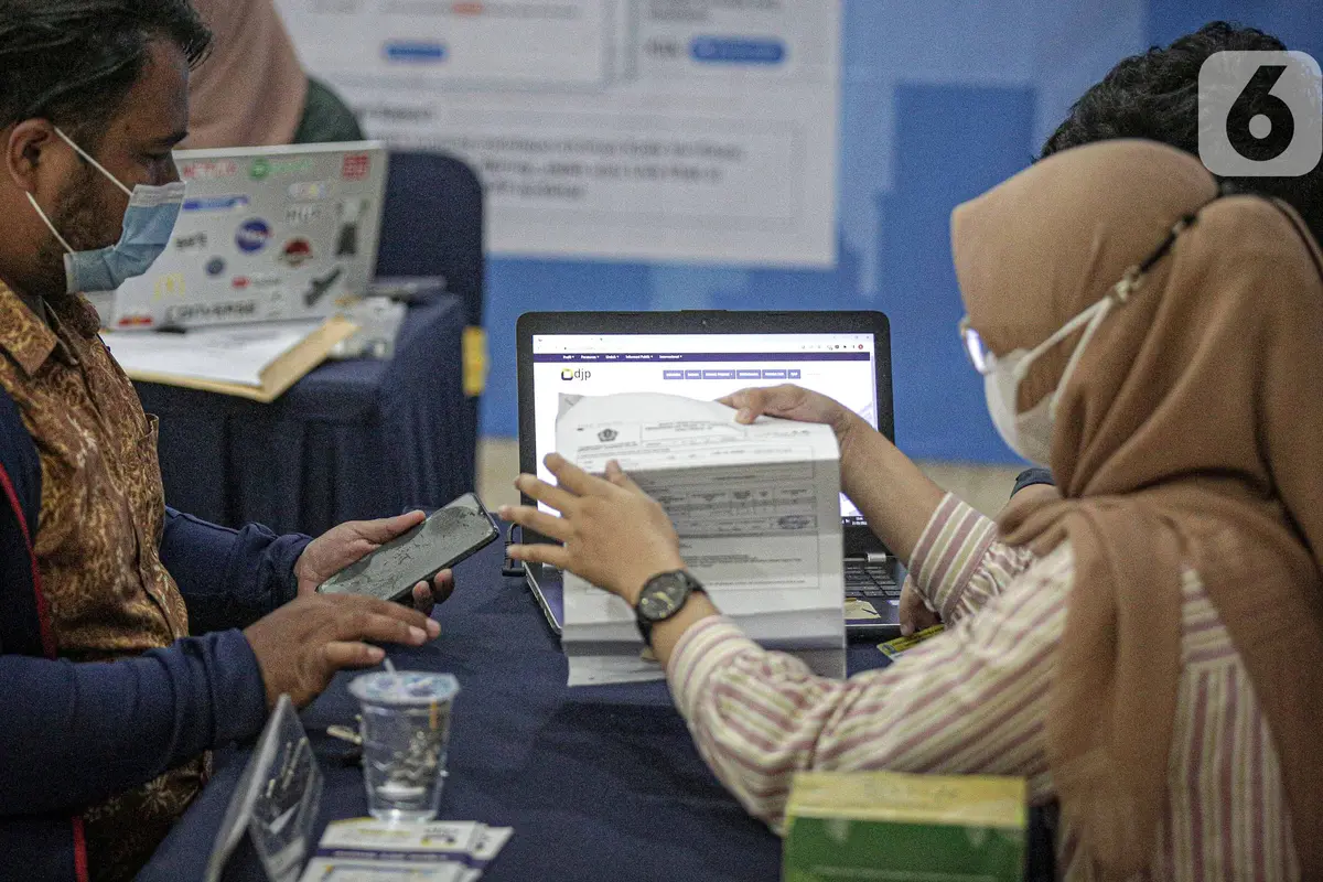 FOTO: Suasana Hari Terakhir Pelaporan SPT Wajib Pajak