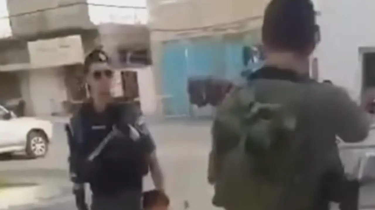 Momen tentara Israel tangkap anak Palestina berusia 2 tahun