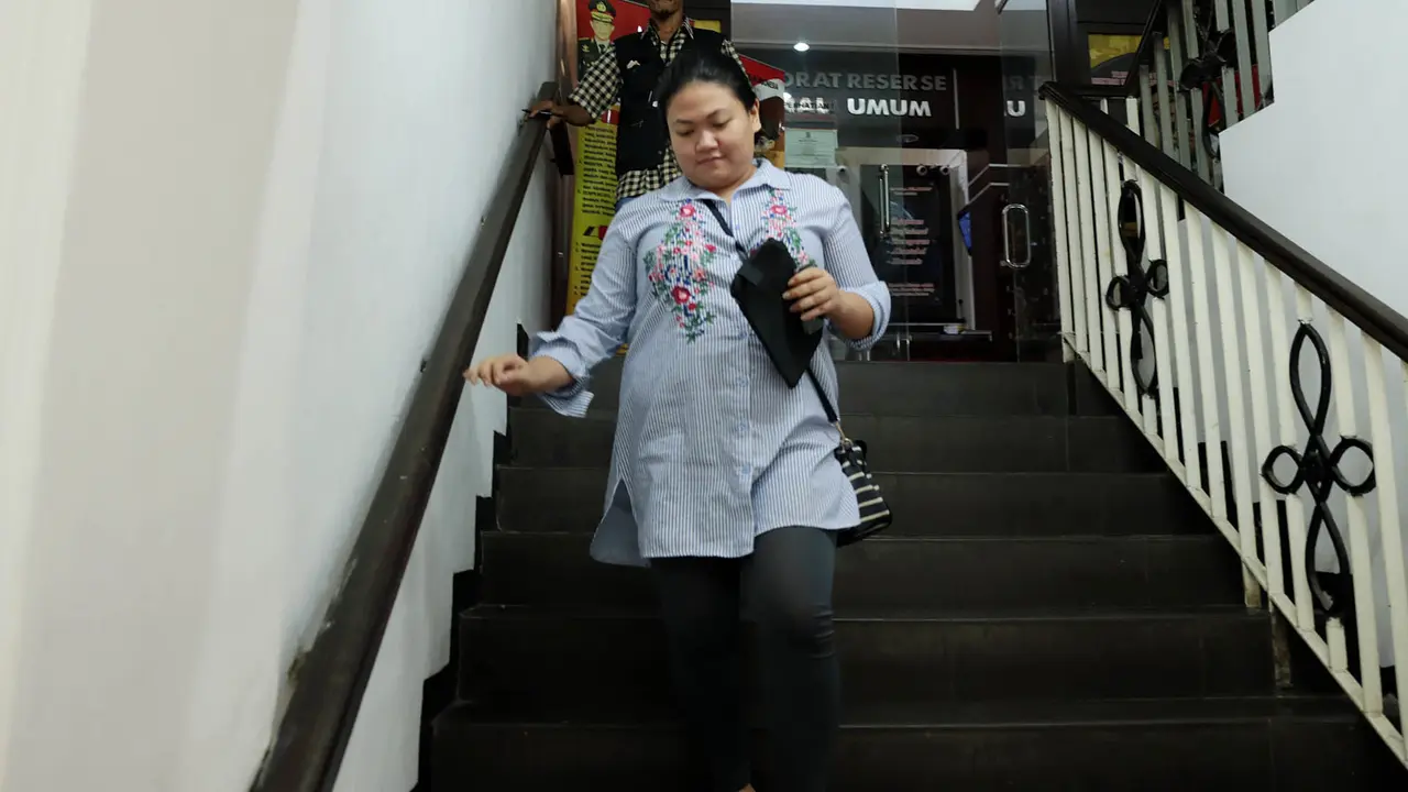[Bintang] Pemeriksaan Anak Nia Daniati