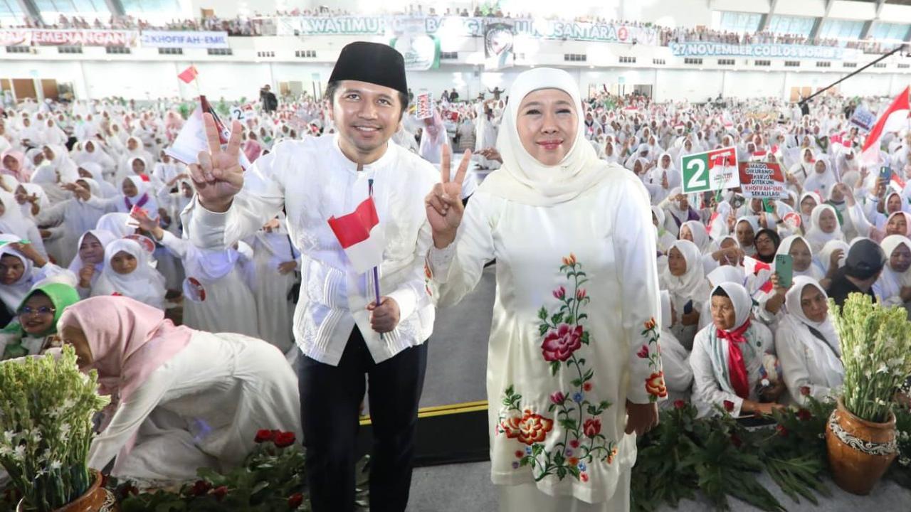 Hasil Rekapitulasi KPU Jatim: Khofifah-Emil Dardak Menang Telak Peroleh 12 Juta Lebih Suara