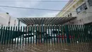 Rumah Sakit IMSS yang dikelilingi air setelah hujan lebat mengguyur Tula de Allende, negara bagian Hidalgo, Meksiko (7/9/2021).  Sedikitnya 16 pasien meninggal setelah banjir melanda sebuah rumah sakit di Meksiko tengah dan mengganggu pasokan listrik, kata pihak berwenang. (AFP/Francisco Villeda)