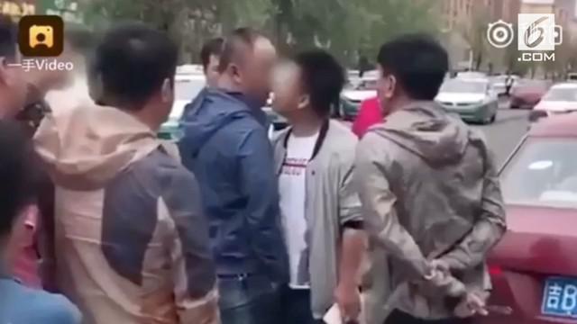 Berita Cium Bibir Hari Ini Kabar Terbaru Terkini Liputan6 Com Hugo bosss 49.565 views5 months ago. berita cium bibir hari ini kabar