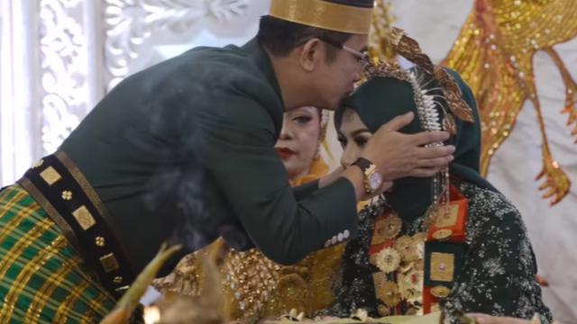 Pernikahan Mewah Anak Pejabat