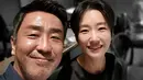 Kebersamaan Ryu Seung Ryeong dan Kwak Sun Young, ayah dan ibu Heesoo di lokasi syuting. (Foto: Instagram/ ryuseungryong_)