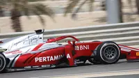 Pebalap Indonesia, Sean Gelael, finis di posisi ke-16 pada Sprint Race F2 Bahrain, di Sirkuit Sakhir, Minggu (8/4/2018). (Tim Jagonya Ayam)