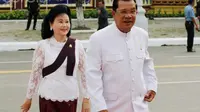 Sebuah foto yang beredar di jejaring sosial Facebook hingga menjadi viral di internet membuat PM Kamboja Hun Sen jengkel dan geram.