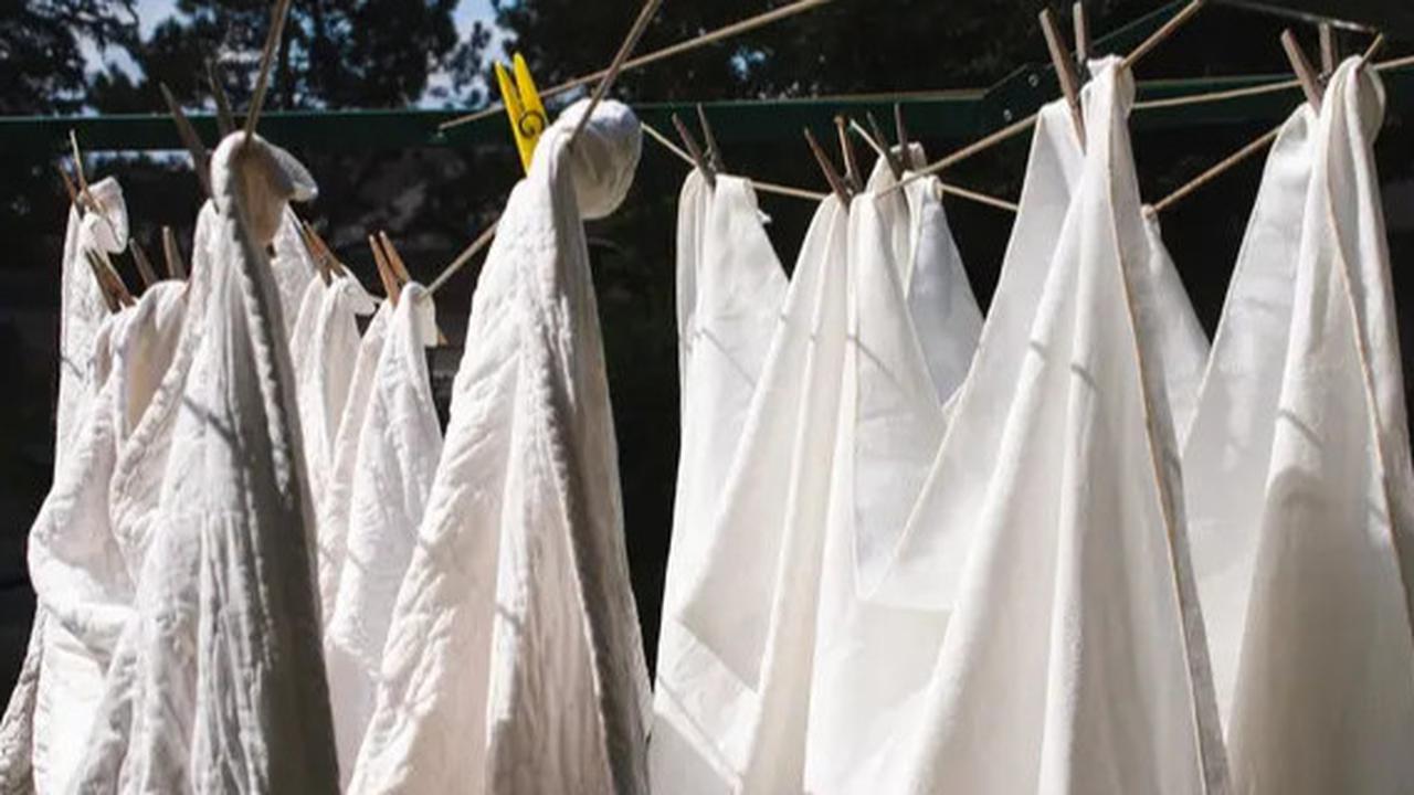 5 Cara Ampuh Merawat dan Cuci Baju Putih Agar Tetap Bersih dan Tidak Pudar