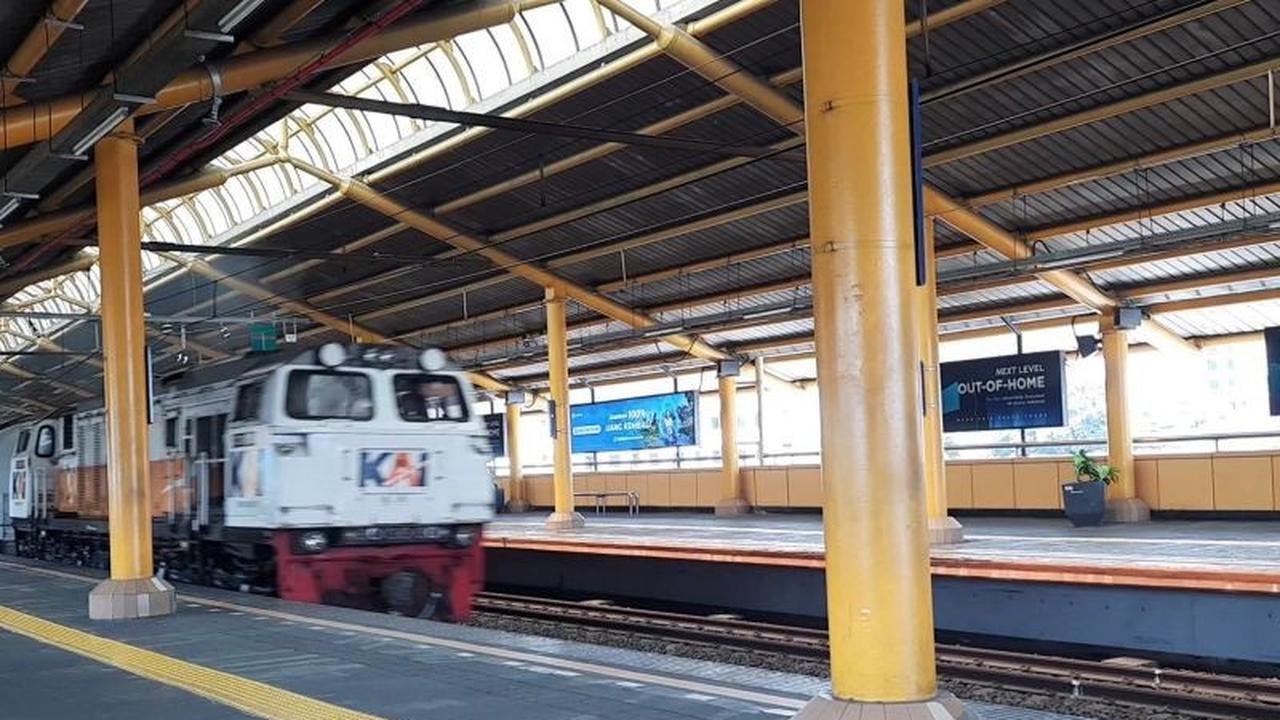 Fakta Mengejutkan: 183 Kecelakaan Kereta Api Terjadi di Jakarta dalam 9 Bulan, Ini Penyebabnya!