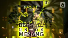 Ketua Umum Partai Golkar Airlangga Hartarto memberikan sambutan serta pidato politik dalam acara HUT Partai Golkar di Kantor DPP Golkar, Jakarta, Sabtu (23/10/2021). (Liputan6.com/Faizal Fanani)