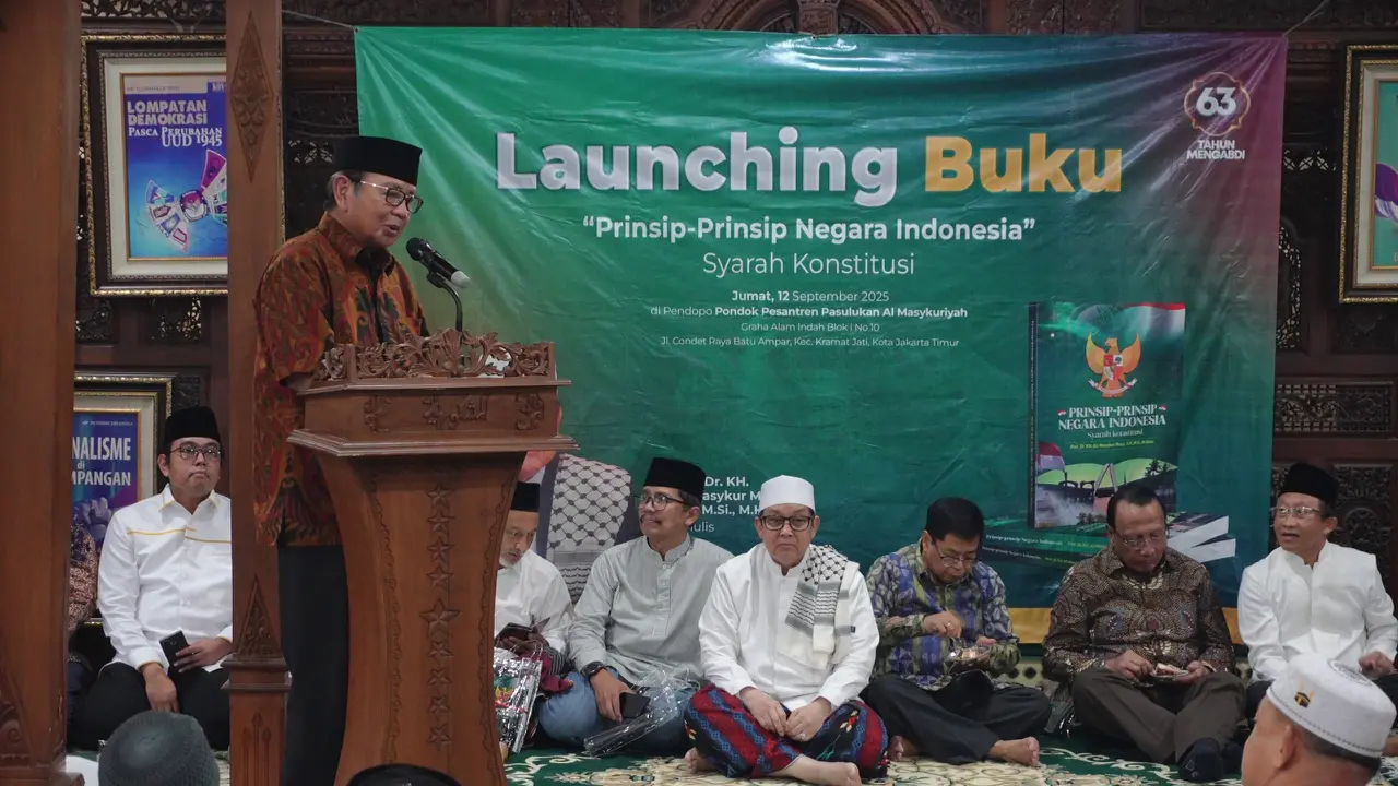 Komisaris Independen PT PLN (Persero) Prof KH Ali Masykur Musa merayakan ulang tahunnya yang ke-63 dan meluncurkan sebuah buku 'Prinsip-prinsip Negara Indonesia: Syarah Konstitusi'.