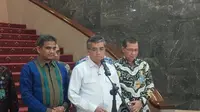 Menteri Ketenagakerjaan Yassierli buka suara terkait OTT KPK yang menyeret Wamenaker Immanuel Ebenezer, di Kantor Kemnaker, Jakarta, Kamis (21/8/2025). (Liputan6.com/Arief)