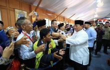 Pengemudi Ojek Daring Bangga Ikut Lebaran di Istana Negara, Dapat Sembako dari Presiden Prabowo