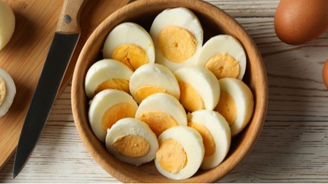 Rahasia Rebus Telur Tanpa Bau Amis, Cukup Tambahkan Dua Bahan Ini!