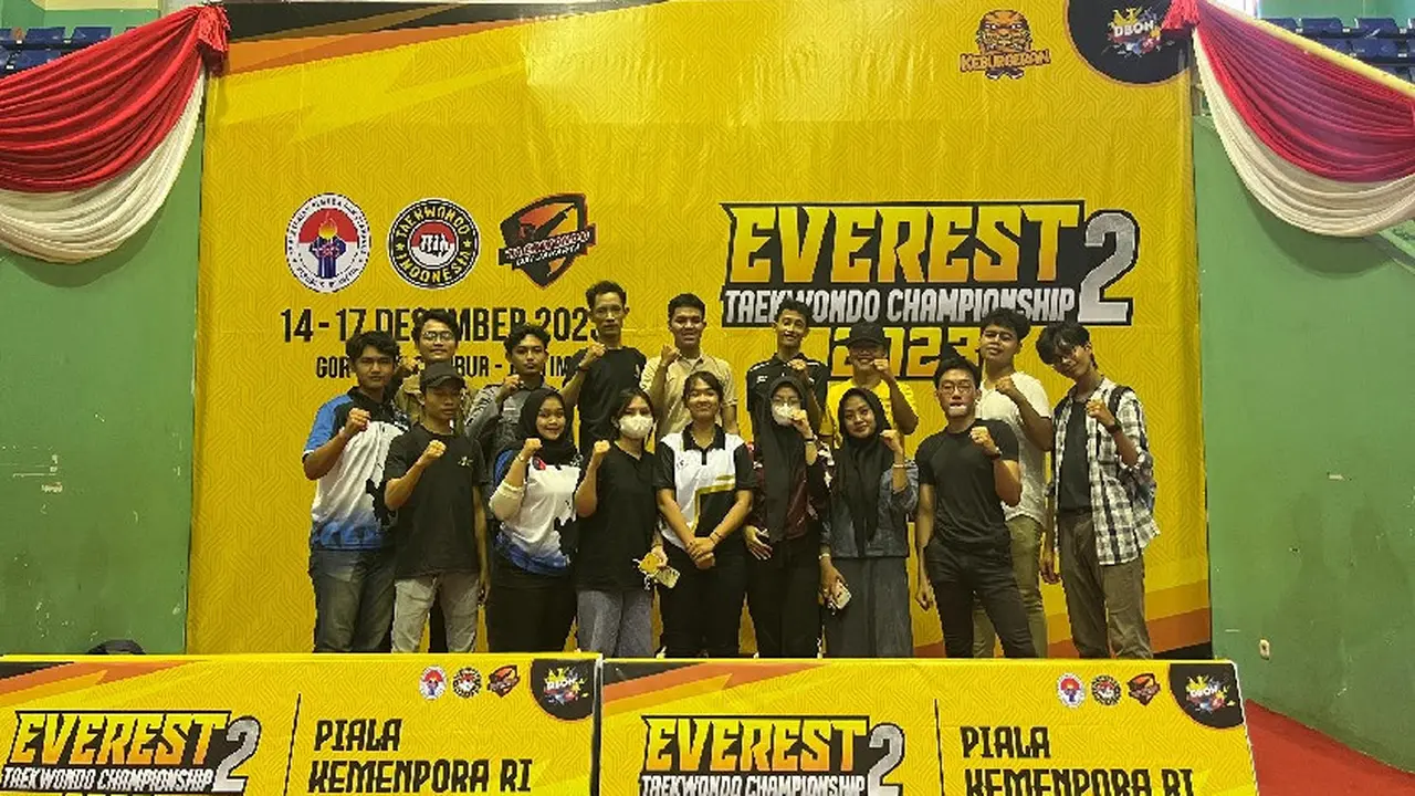 Atlet UMN Gondol 8 Medali di Kejuaraan Everest Taekwondo Championship 2 Piala Menpora 2023