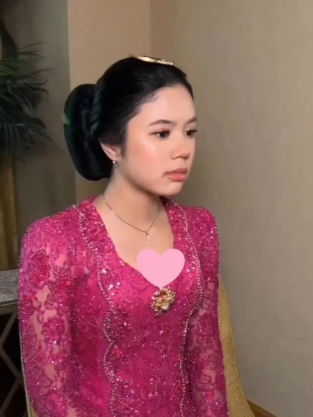 Model Kebaya Pink Safeea, Anggun dalam Sentuhan Modern dan Klasik