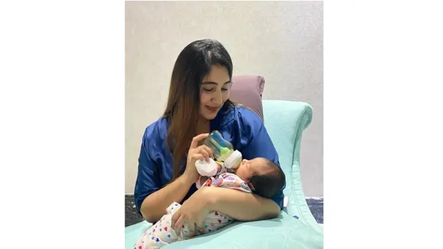 7 Potret Anak Ketiga Tania Nadira, Paras Sang Buah Hati Curi Perhatian