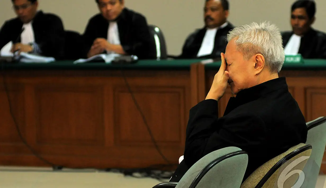 Yang memberatkan, perbuatan terdakwa Anggoro dipandang tidak mendukung program pemerintah dalam memberantas korupsi, Anggoro tidak mengakui perbuatannya, dan pernah melarikan diri ke luar negeri, Rabu (2/7/2014) (Liputan6.com/Faisal R Syam)