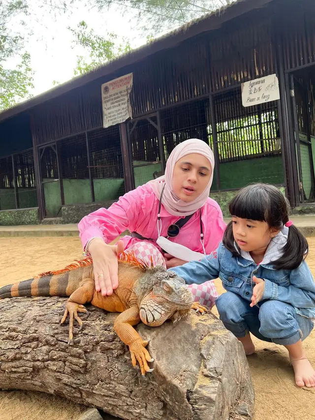Izinkan Suami Menikah lagi, Ini 7 Momen Liburan Nycta Gina dan Rizky Kinos di Bali
