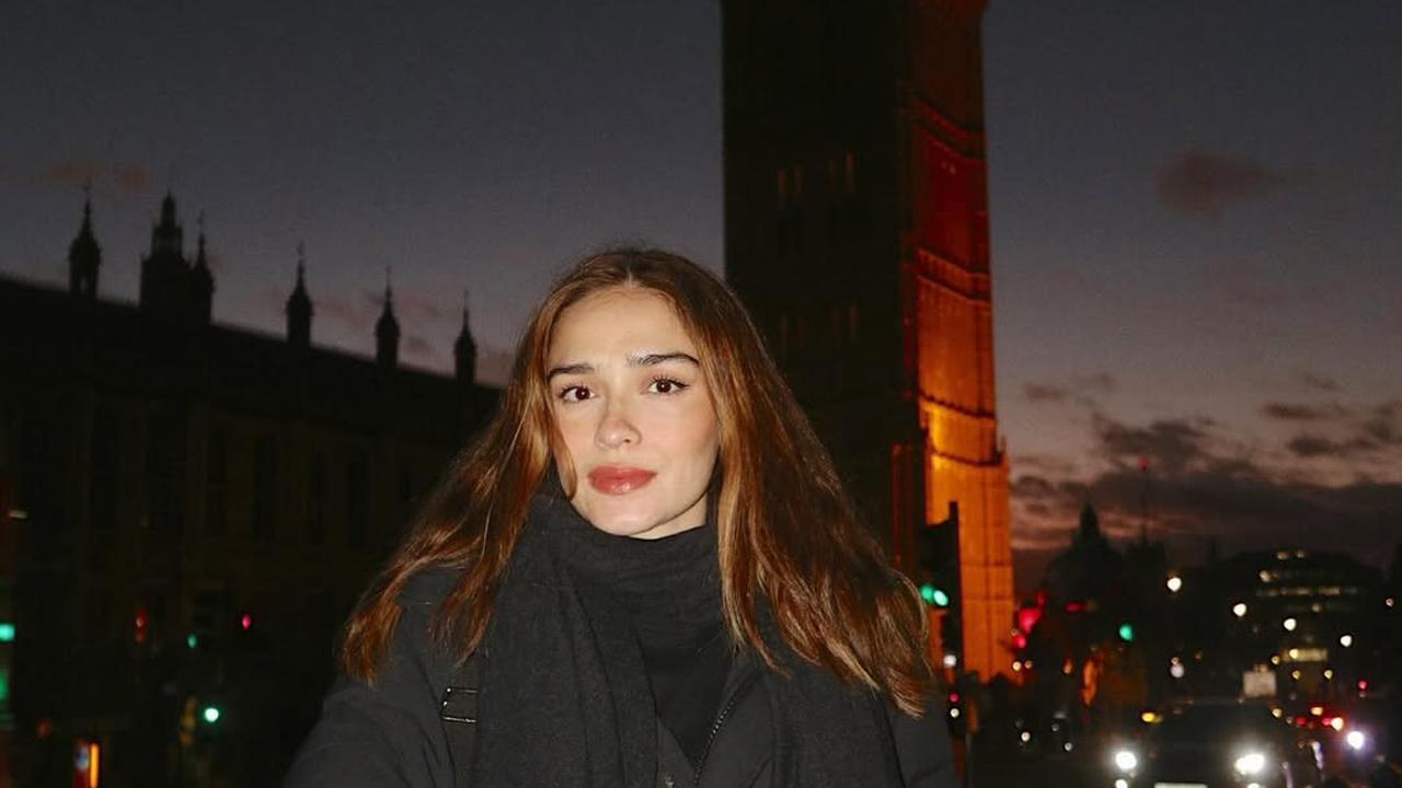 Potret Yasmine Wildblood saat Liburan ke Luar Negeri, Tampil Cantik dan Stylish dengan Berbagai Gaya