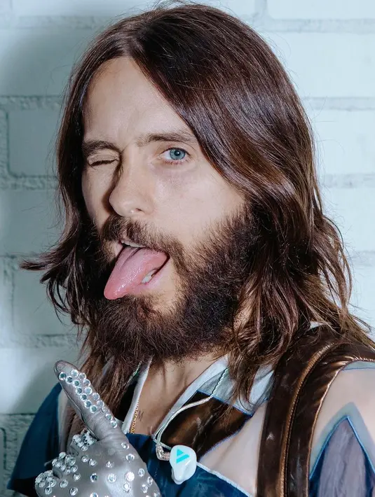 Hal tersebut tentu mengejutkan mengingat usia aktor sekaligus penyanyi tersebut sudah menginjak 46 tahun. (instagram/jaredleto)