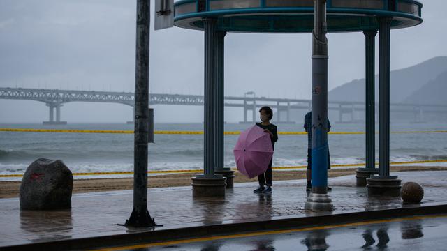 Persiapan Jelang Kedatangan Topan Maysak di Busan