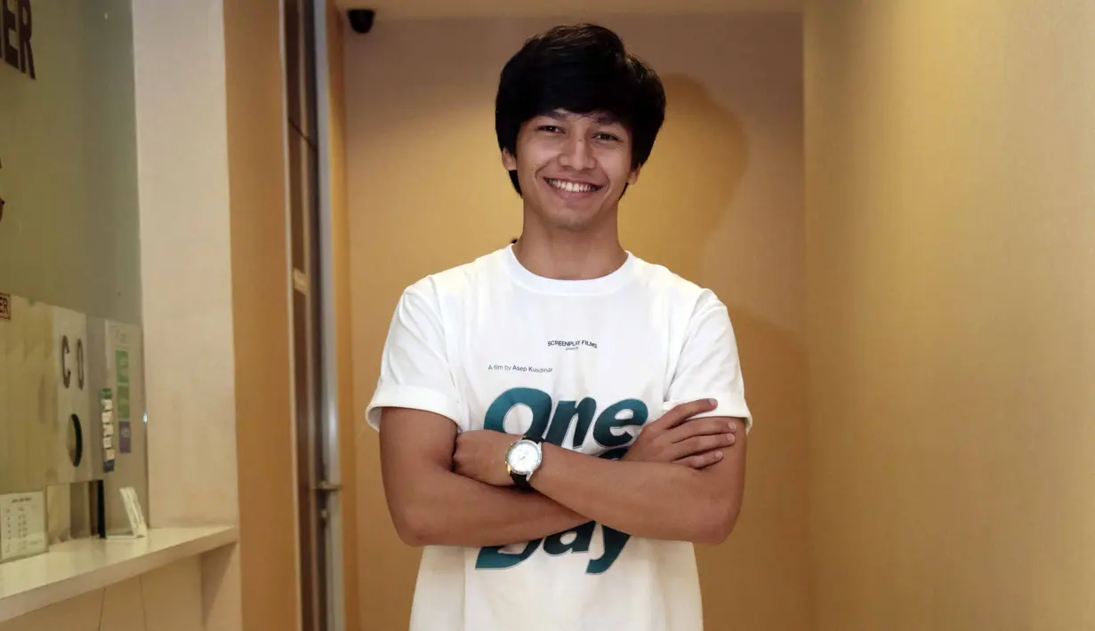 Jefri Nichol  kembali dalam dunia perfilman di Indonesia yang berjudul One Fine Day. Lantaran lokasi syuting yang berada di luar negeri, tak heran banyak hal yang sulit dilupakan. (Nurwahyunan/Bintang.com)