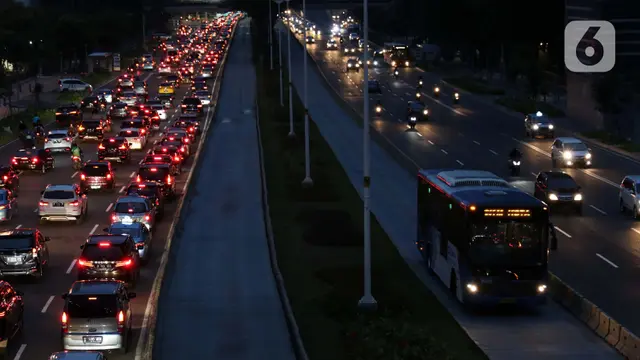 Jakarta Menuju Kenormalan Baru