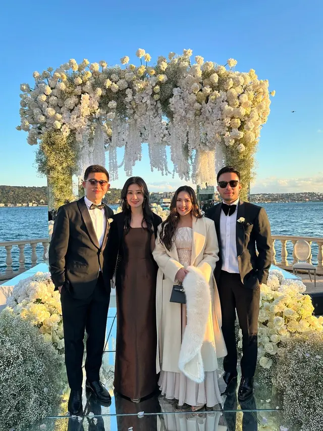 6 Potret Jessica Mila dan Yakup Hasibuan Kondangan ke Turki, Bertemu Chelsea Islan