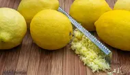 How to zest a lemon. (Photo: Skyler Ewing/Pexels)