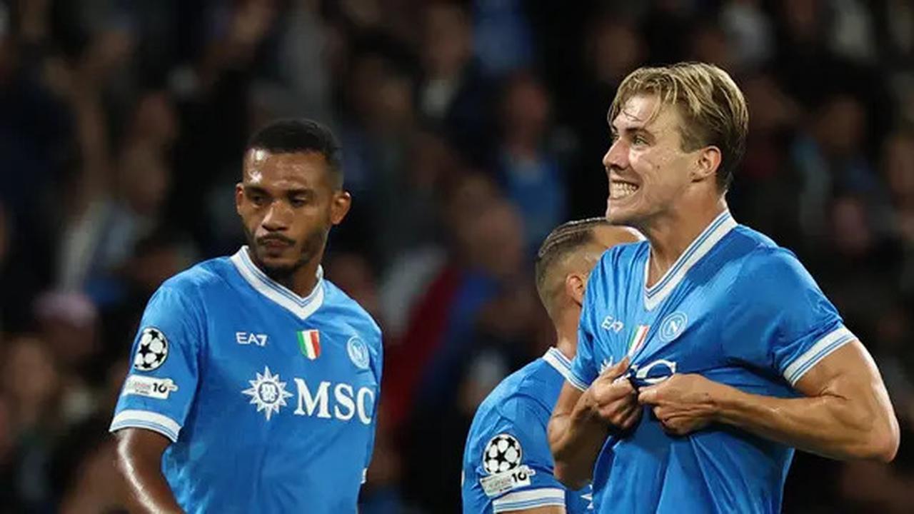 Makna Selebrasi Rasmus Hojlund  yang Menunjuk Badge Liga Champions, Bukan Mau Menyindir MU