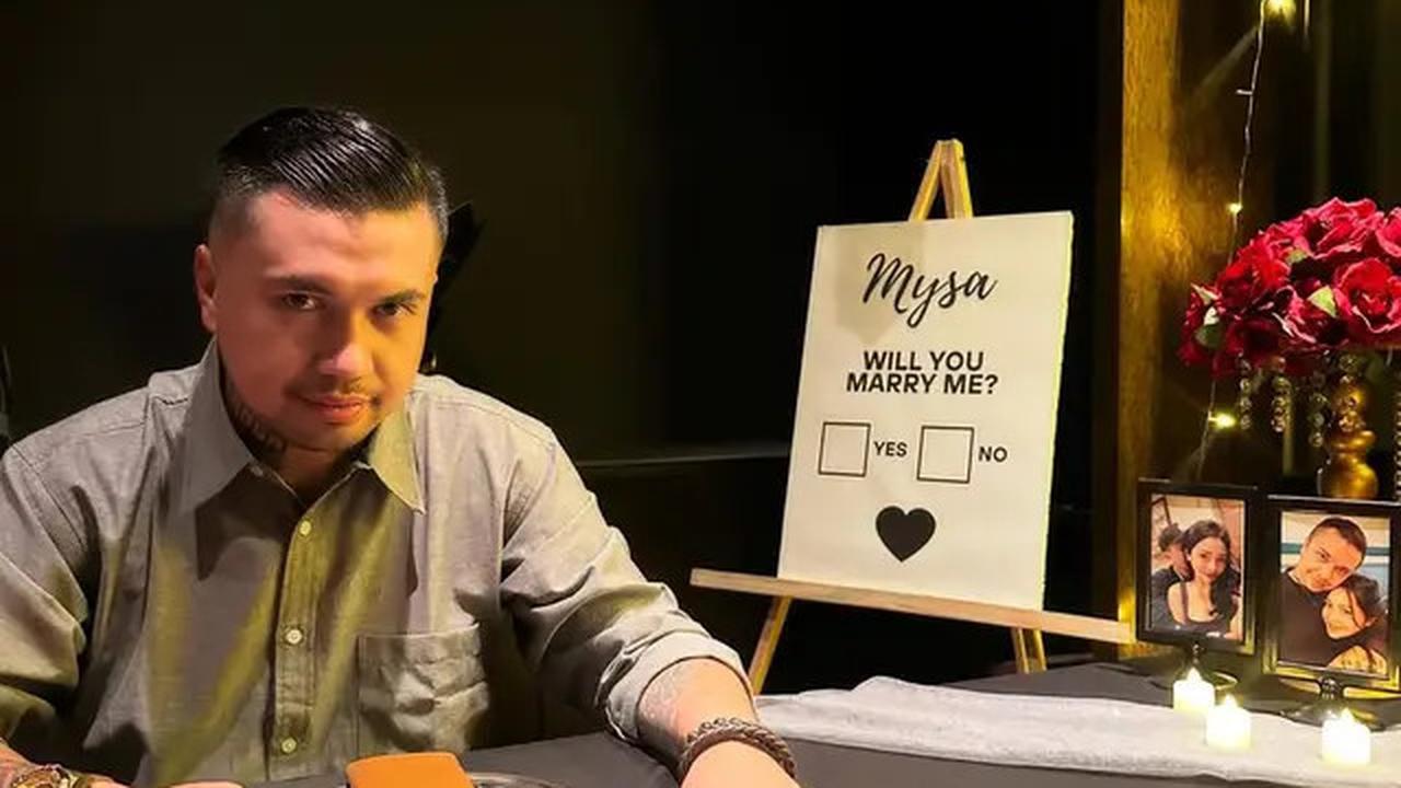 6 Potret Bahagia Mawar AFI Dilamar Kekasih, Momen Romantis yang Menyentuh