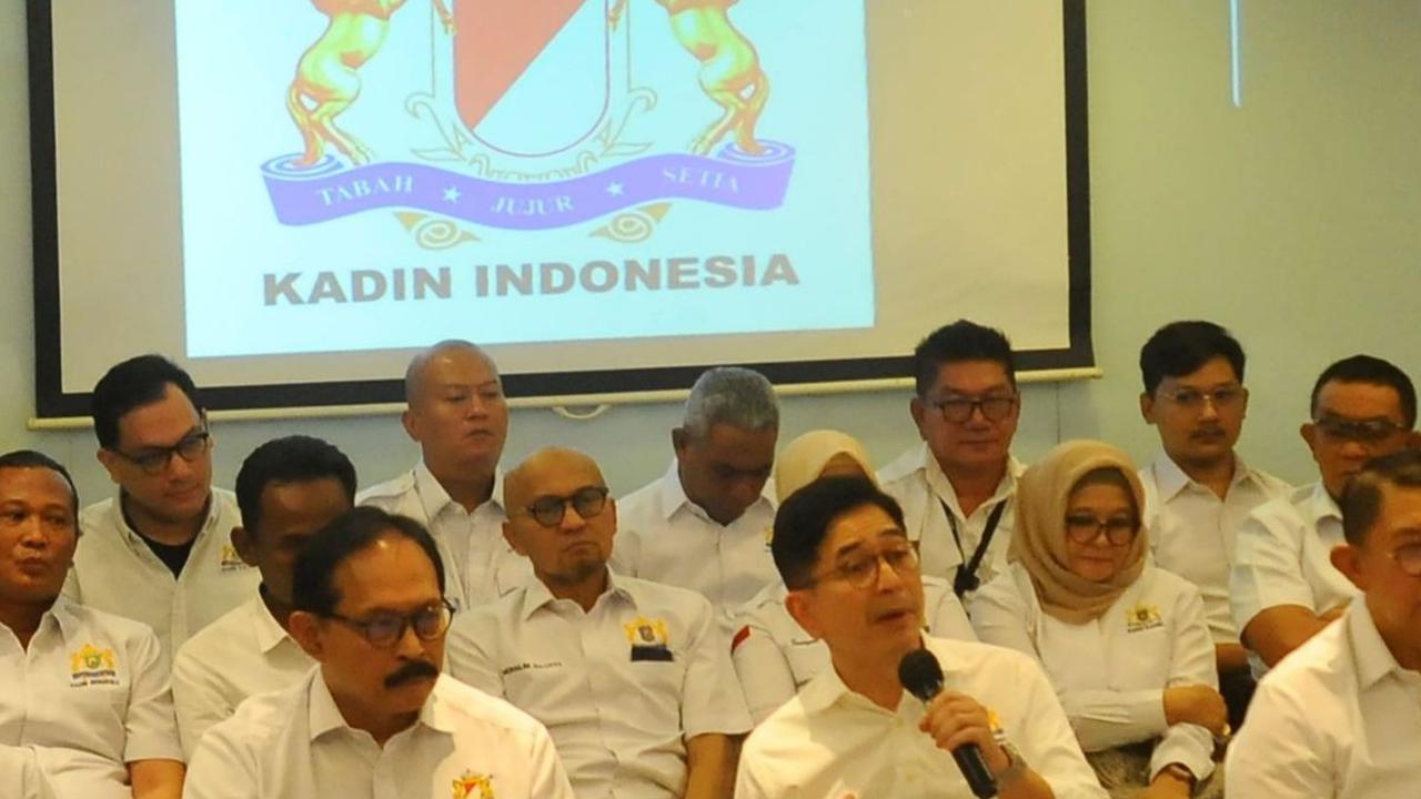 Dalam kesempatan tersebut, Arsjad membahas secara terbuka mengenai Musyawarah Nasional Luar Biasa (Munaslub) Kadin yang berlangsung sehari sebelumnya, Sabtu (14/09/2024), serta ketegangan yang timbul akibat dualisme kepemimpinan di tubuh Kadin. Foto: mer