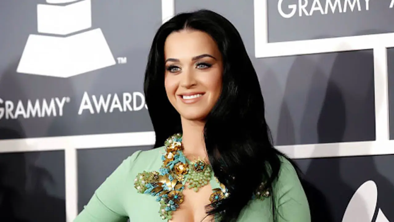 katty-perry-lagu-131023b.jpg