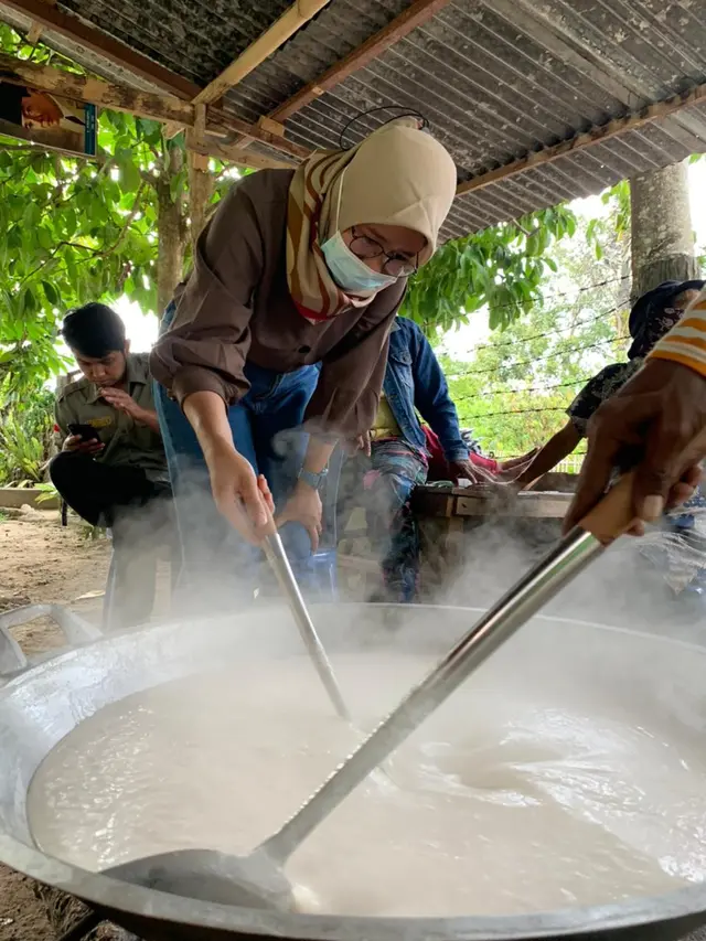 Minyak Kelapa, Solusi Alternatif Urusan Dapur dan Pelindung Kawasan Taman Nasional Lore Lindu