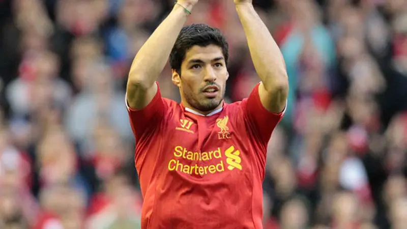 suarez-hattrick-131027a.jpg