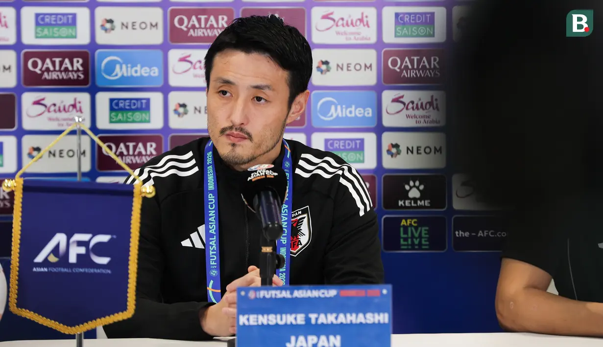 Sementara itu, pelatih Kensuke Takahashi mengaku tak terkejut dengan perkembangan Timnas Futsal Indonesia sejauh ini. (Bola.com/Abdul Aziz)