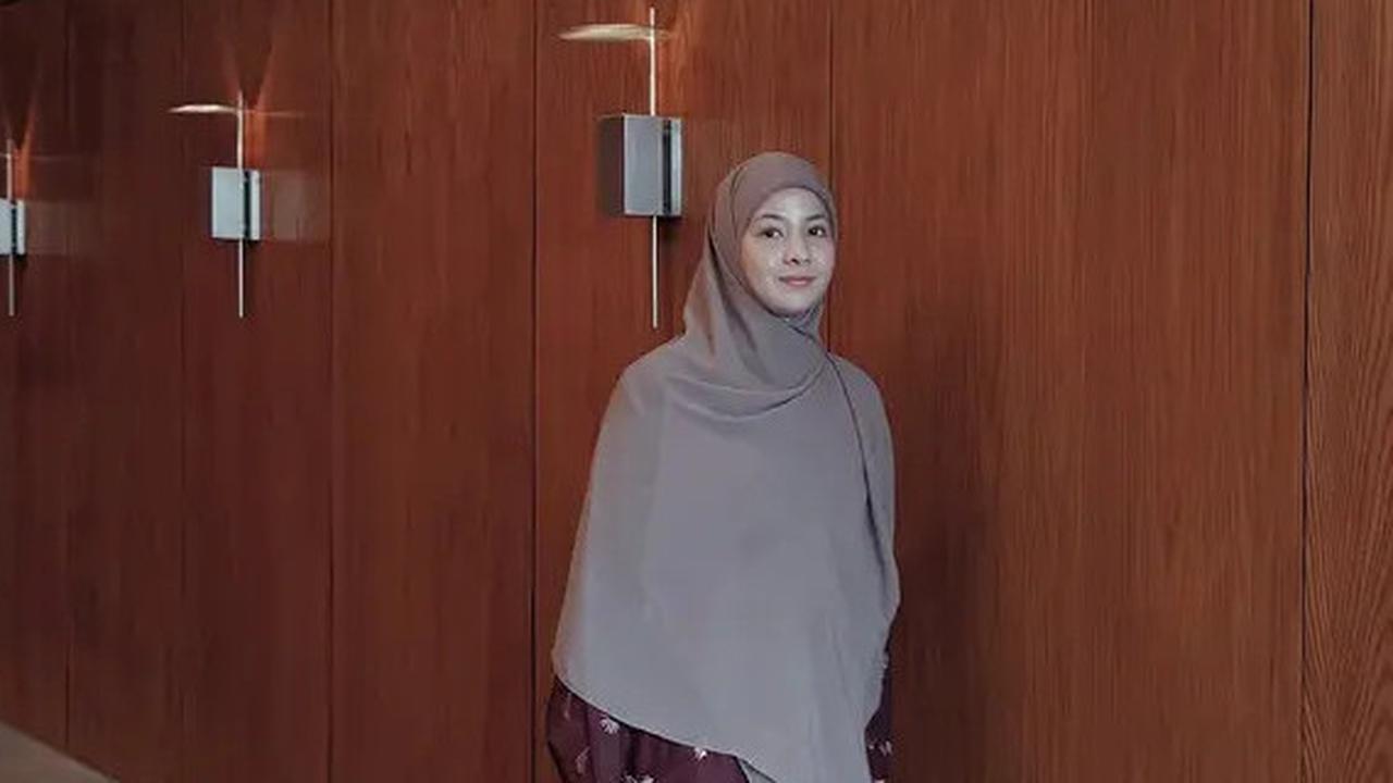 6 Potret Cantik Anggun Natasha Rizky Usai 2 Tahun Bercerai dari Desta, Kini Tampil Lebih Syar'i dengan Hijab Panjang yang Menawan