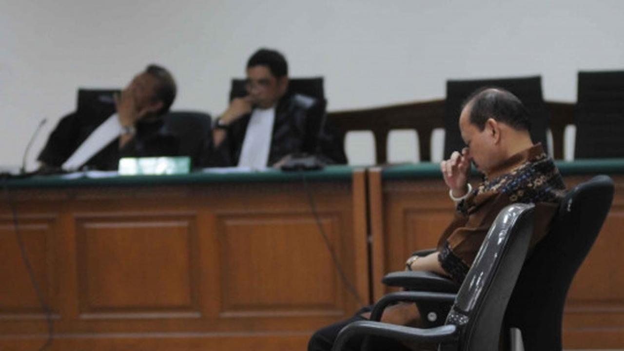 Ini ekspresi Sutan Bhatoegana usai divonis 10 tahun penjara