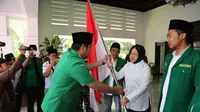 Wali Kota Risma menerima rombongan kirab (Liputan6.com/Dian Kurniawan)