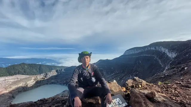 Pacu Adrenalin Mendaki Gunung Dempo Pagar Alam Saat Musim Hujan
