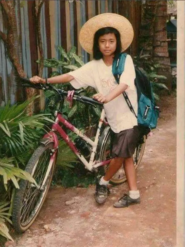 Genap Berusia 40 Tahun, Ini 7 Potret Lawas Soimah Saat Remaja