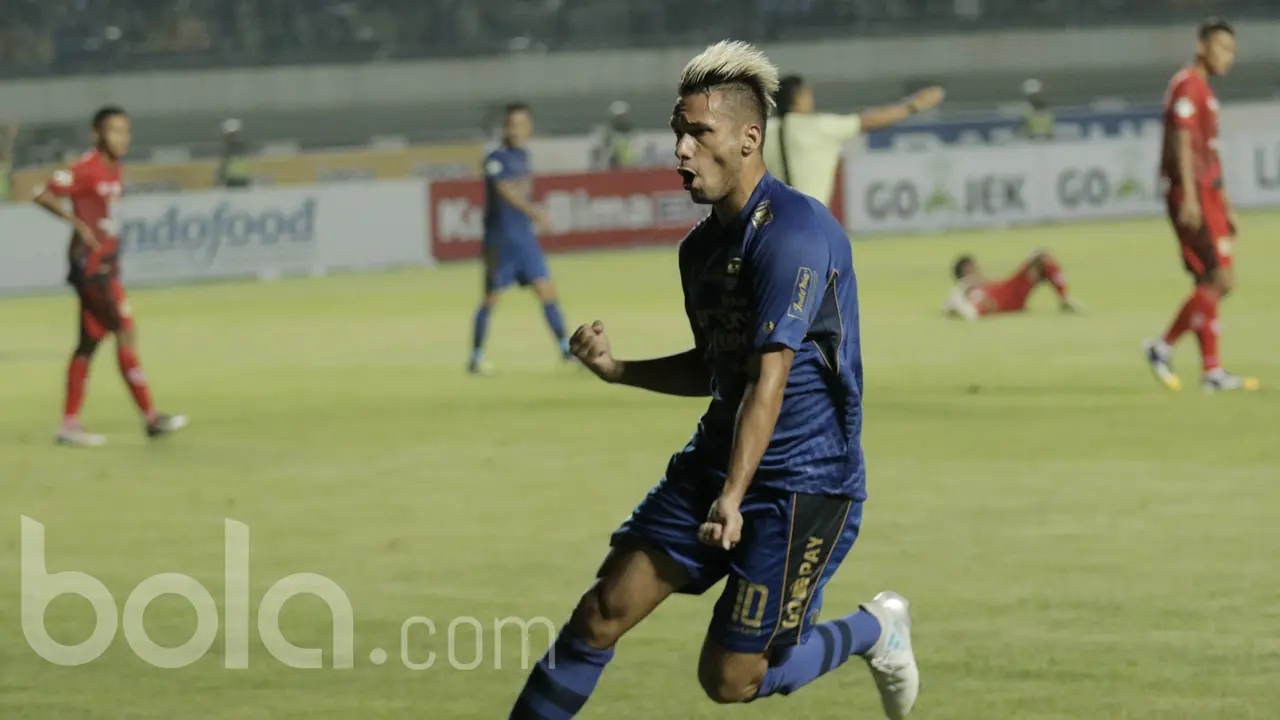 Gelandang Persib, Raphael Maitimo