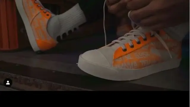 Kolaborasi Tehbotol dan Brand Lokal Ciptakan Sepatu Edisi Terbatas, Semenit Dijual Langsung Ludes