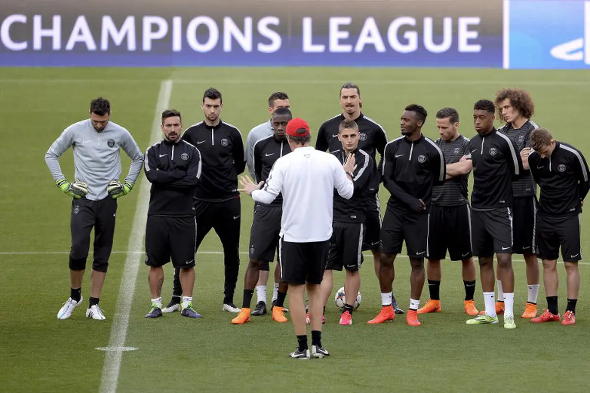 Latihan Terakhir PSG Jelang Hadapi Barcelona