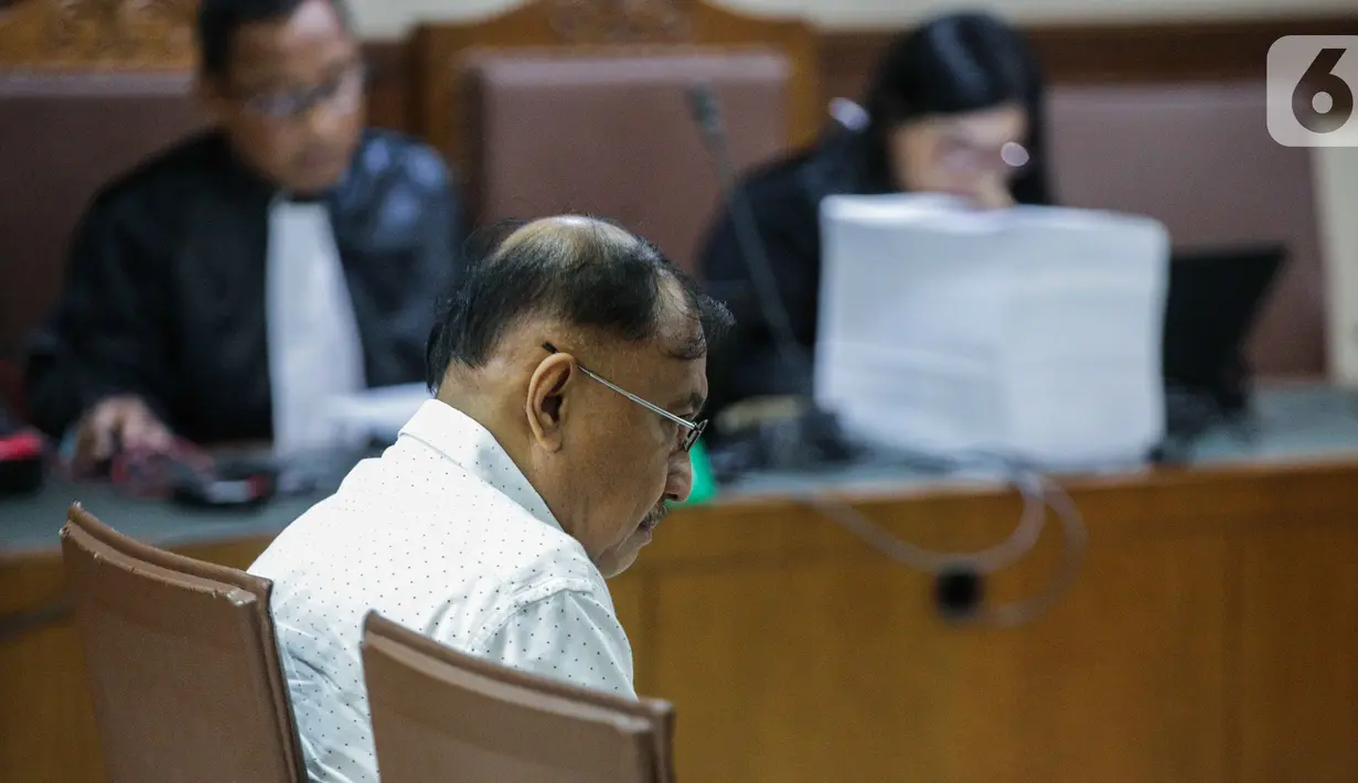 Terdakwa kasus korupsi KTP elektronik Markus Nari menjalani sidang pembacaan pledoi di Pengadilan Tipikor, Jakarta, Senin (4/11/2019). Sebelumnya, JPU KPK menuntut Markus Nari 9 tahun penjara dan denda Rp 500 juta subsider pidana kurungan selama 6 bulan. (Liputan6.com/Faizal Fanani)