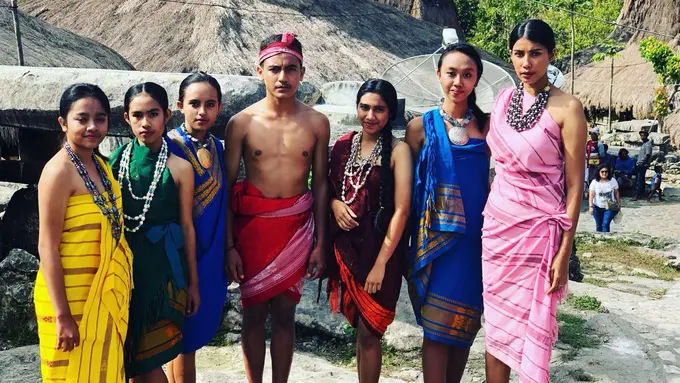 [Bintang] Tenun Sumba