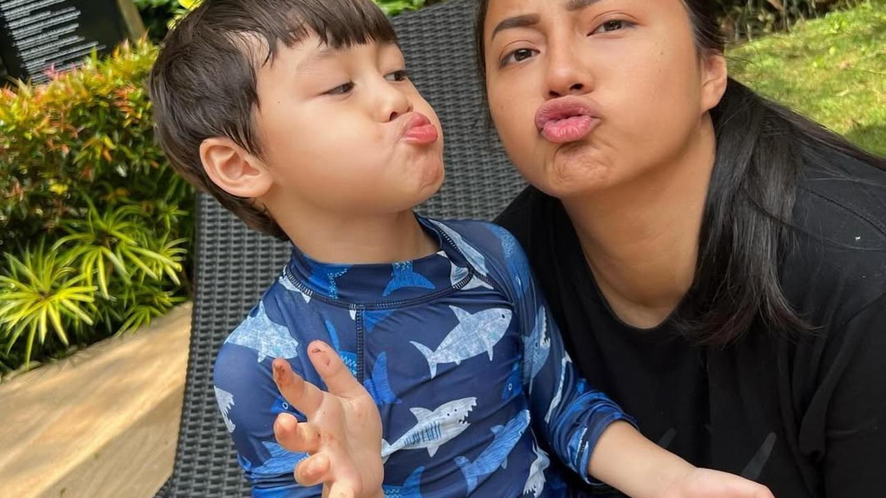 6 Potret Cantik Natural Chelzea Adik Paula Verhoeven Bareng Kiano dan Kenzo, Akhirnya Bisa Bertemu Setelah Sekian Lama